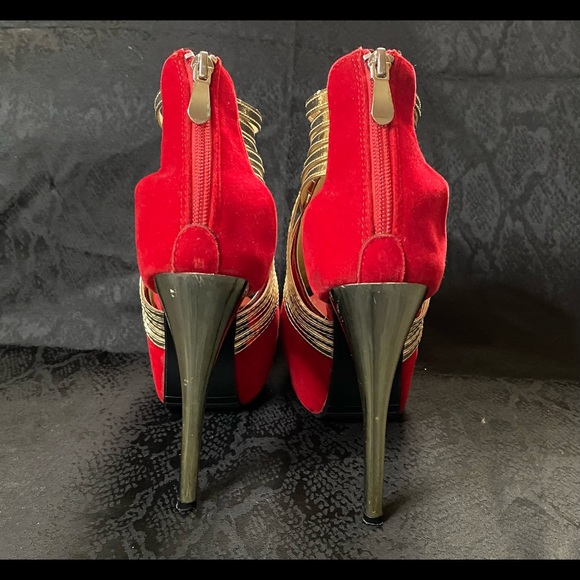 Red & Gold Fereshte Heels - Picture 4 of 6